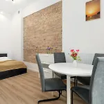 Modern Very Berry In By Renters * Poznań