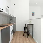 Modern Very Berry In By Renters Poznań