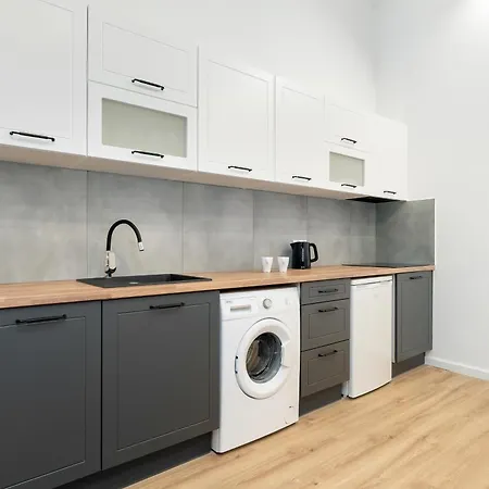 Modern Very Berry In By Renters * Poznań