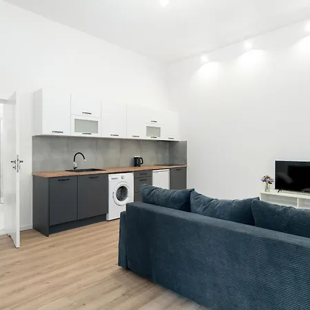 Lägenhet Modern Very Berry In By Renters