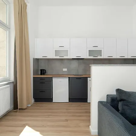 Modern Very Berry In By Renters * Poznań