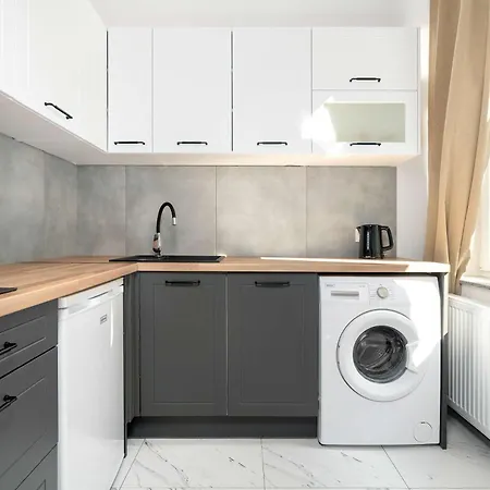 Lägenhet Modern Very Berry In By Renters