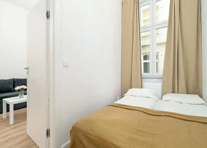 Modern Very Berry In By Renters * Poznan