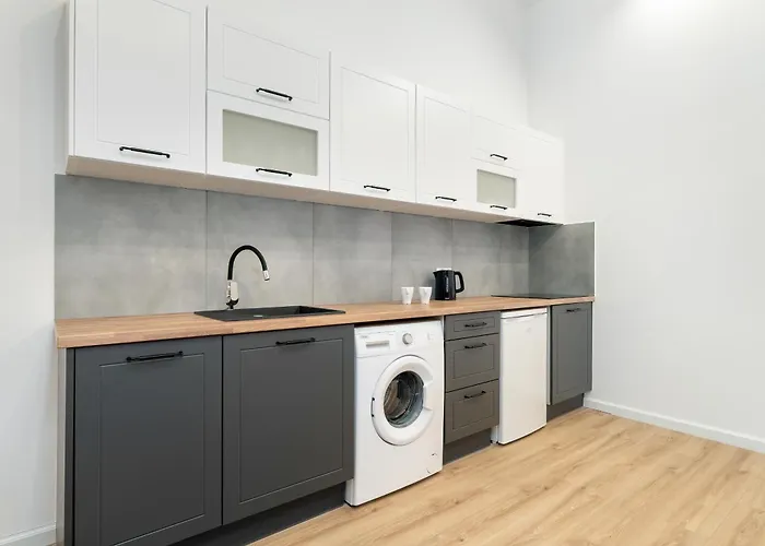 Modern Very Berry In By Renters * Poznan