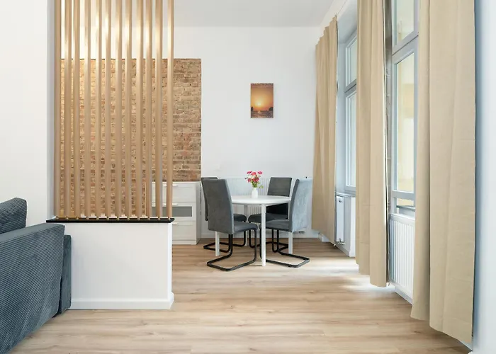 Apartment Modern Very Berry In By Renters