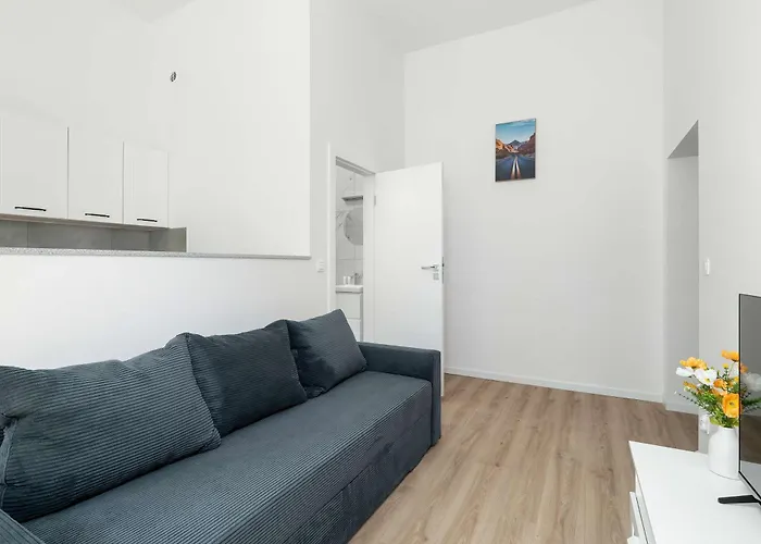 Lägenhet Modern Very Berry In By Renters *